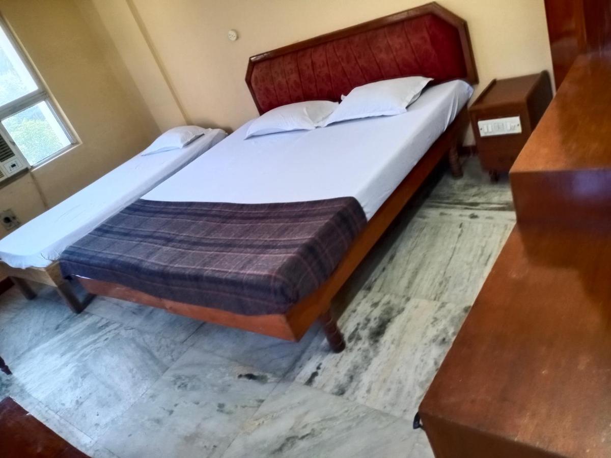 Hotel Soorya International Пондичерри Экстерьер фото